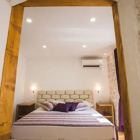 Sir George Luxury Apartment *