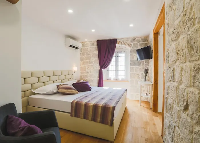 Διαμέρισμα Sir George Luxury Σπλιτ