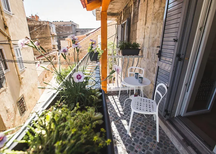 Διαμέρισμα Sir George Luxury Σπλιτ